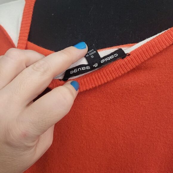 Sporty light weight orange and white sweater cable and gauge - Picture 4 of 7